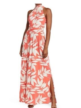 🌟NWT🌟 Eliza J Coral and White Leaf-Print Halter Maxi Dress
